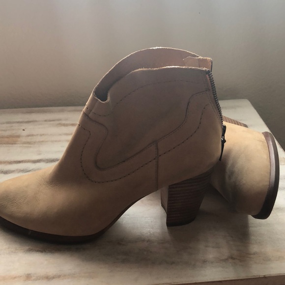 UGG ankle booties - Picture 4 of 5